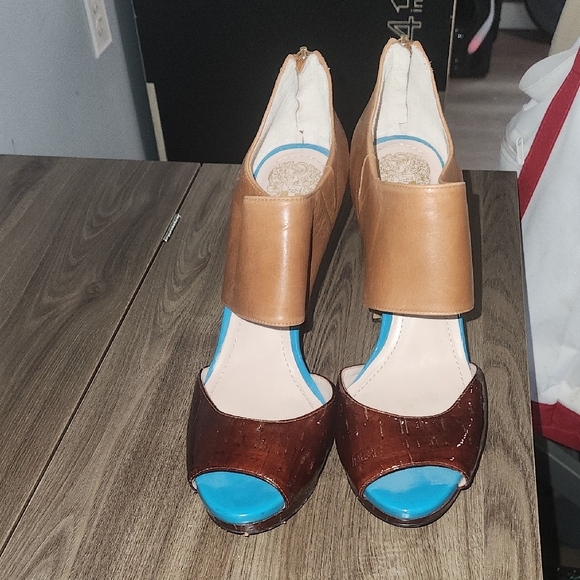 Vince Camuto Tan and Brown Heels with Blue Accents - Picture 1 of 6
